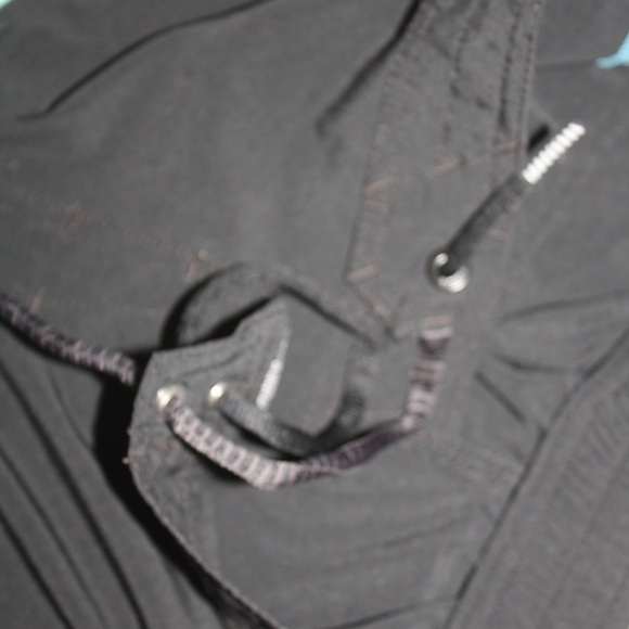 Boys Volcom Cinch Fly Board Shorts - Picture 5 of 9